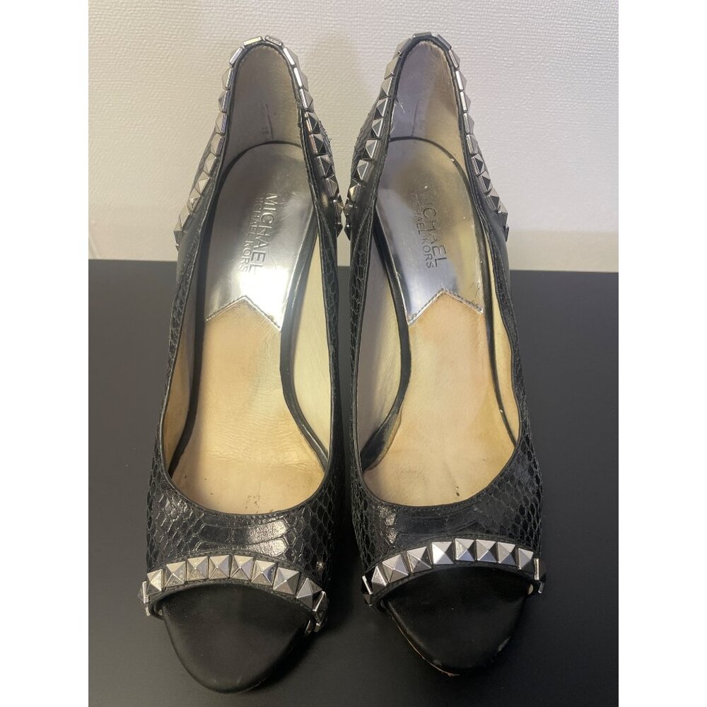 MIchael Kors Women's Black Leather Studded Peep toe Heels Size 10 SKU 1924